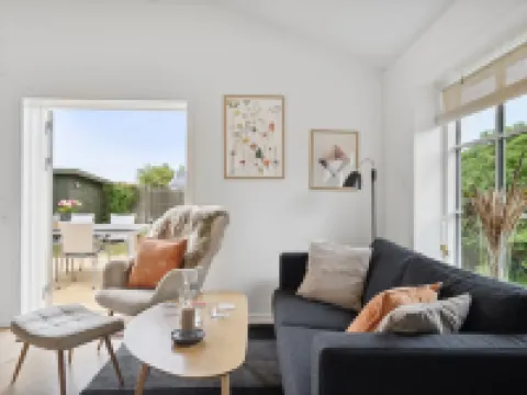 "Quanna" - 50m from the Sea