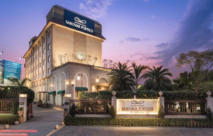 Nidhivan Sarovar Portico Vrindavan