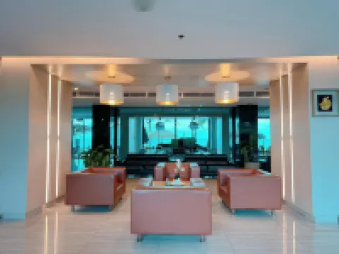 Golden Dragon Beach Resort Pattaya (Bang Lamung)