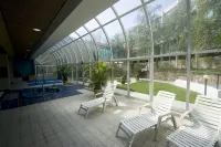 Rydges Canberra - ที่มีสระว่ายน้ำ