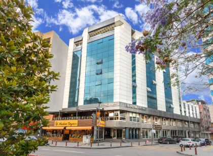 HOTEL İSMİRA
