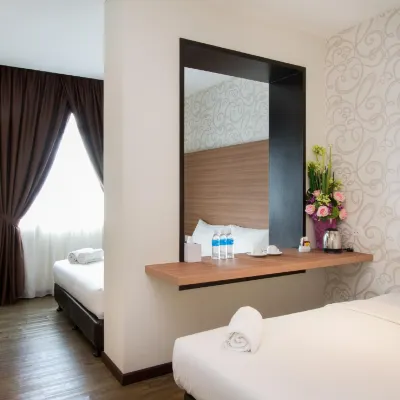 D Elegance Hotel Hotels near EduCity Sports Complex