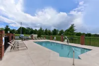 Holiday Inn Express WHITE HOUSE by IHG - Pools
