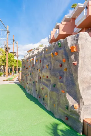 Landmar Costa Los Gigantes Family Resort