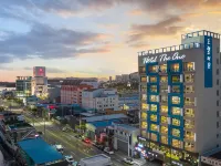 Hotel the One Отели рядом с достопримечательностью «Мост Тольсан»