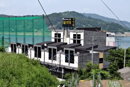 Hapcheon Moon Lake Self Check-in Motel Отели в г. Хапчхон