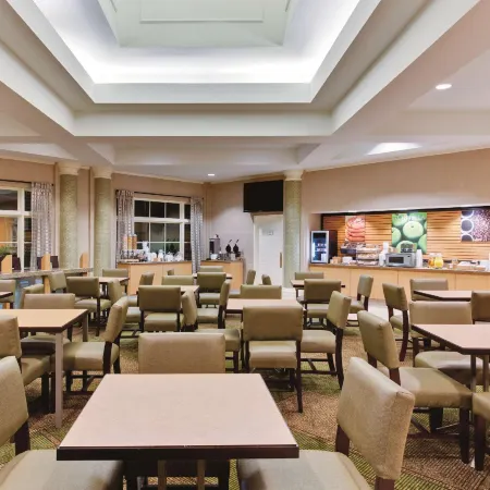 La Quinta Inn & Suites by Wyndham Jacksonville Butler Blvd