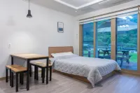 Hadong Huige Stay Pension