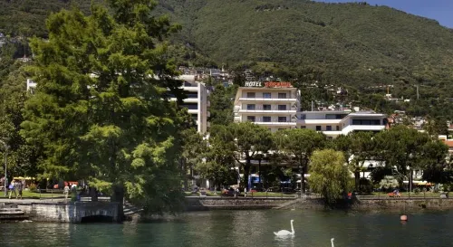 Hotel Geranio Au Lac Hotels in Muralto