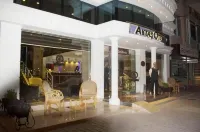 阿克塔什飯店 Naciye Filizay Ilkogretim Okulu附近的飯店