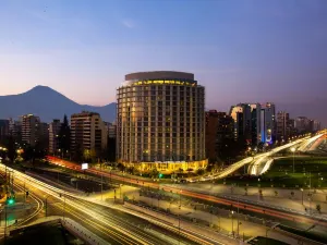 DoubleTree by Hilton Santiago Kennedy