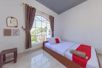 RedDoorz @ Niagara Waterpark Hotels in Jatiluhur