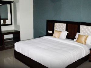 Hotel Legacy Resort (23 km Away from Singrauli)