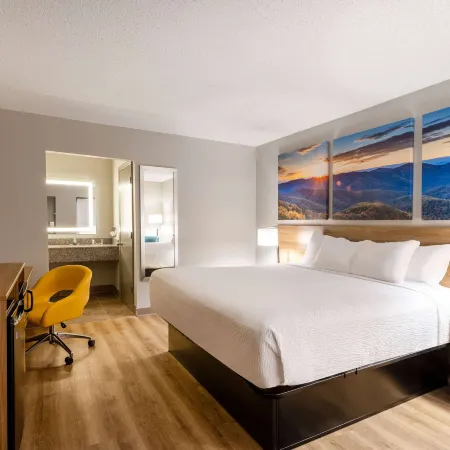 Days Inn by Wyndham Mooresville Lake Norman