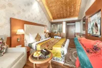 Hotel Royal Castle, Gulmarg Hotels in Gulmarg