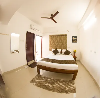 Royal Beach Service Apartment