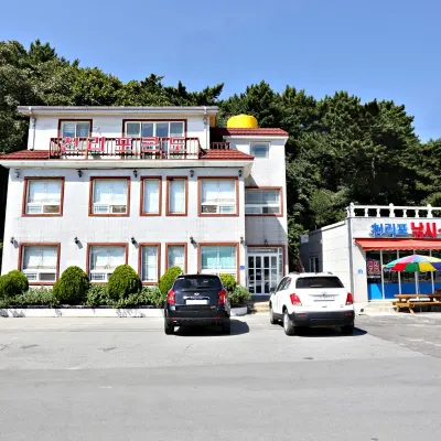 Taean Cheollipo Condon Pension Hotels near Cheollipo Arboretum