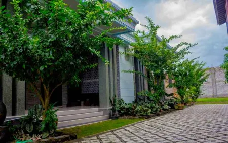 Grand Baluran Villa Отели в г. Wongsorejo