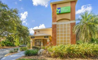 Extended Stay America Select Suites - Tampa - Brandon