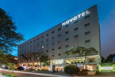 Novotel Bogotá Parque 93 Hotels near Unicentro