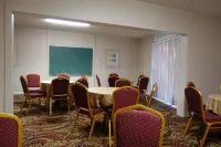 Ramada by Wyndham Sacramento Hotels in McClellan Park