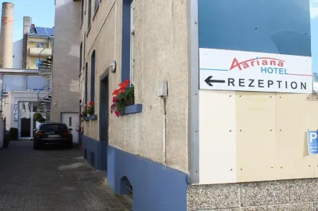 Aariana Hotel Отели рядом с достопримечательностью «Capitol»