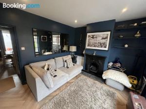 Remarkable 3-bed House in the Centre of Guildford