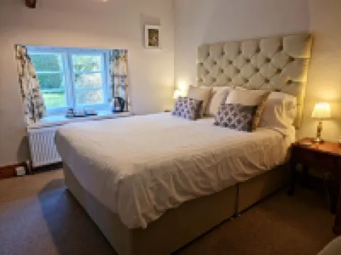 Collaven Manor Hotels in West Devon District