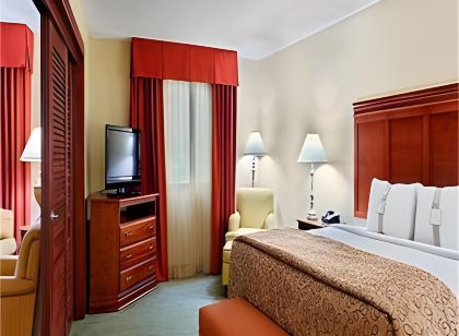 Holiday Inn Express Medical - Market Ctr