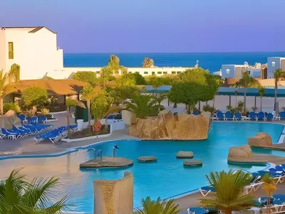 Blue Sea Costa Bastian Hotels near Playa de las Cucharas