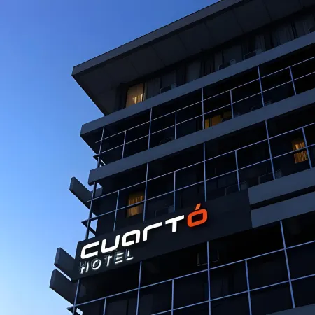 Cuarto Hotel