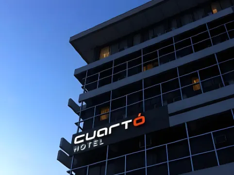 Cuarto Hotels Cebu