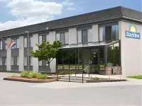 Days Inn by Wyndham Holland - 2-Star