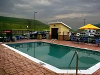 TownePlace Suites Huntington - Pools