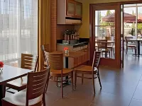Hyatt Place Pensacola Airport - breakfast