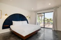 Quinta Blue by Avantstay Pool & Puttin Green, on the Golf Course!