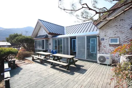 Wanju Moonlight Pension