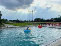 Yaowarate Sport Club and Resort Rai Yaowarate - مسبح