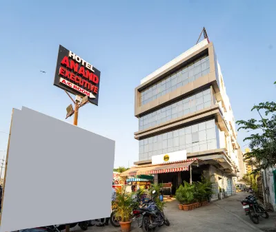 Itsy Hotels Anand Executive, Near Amanora Отели рядом с достопримечательностью «Шрай Мейерешвар Ганапати Темпл, Моргаон»