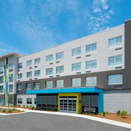 Tru by Hilton Wilmington