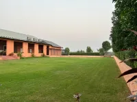 One Earth Santu Eco Resort Các khách sạn gần Sampriti Raja Temple