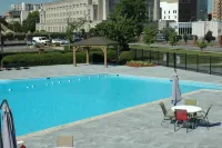 Wyndham Garden Norfolk Downtown - piscina