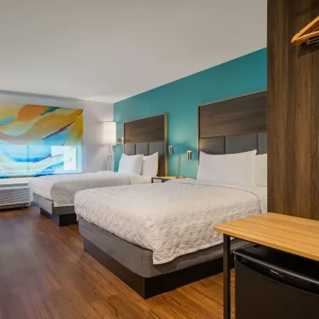 Tru by Hilton Merrillville