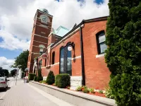 Clocktower Inn Hotels in Strathroy