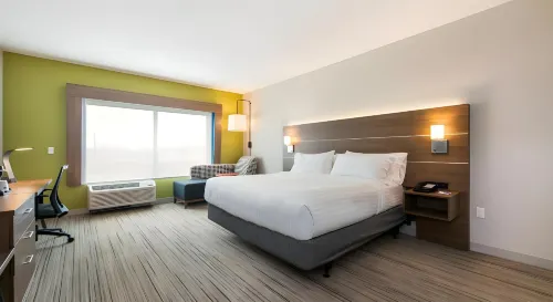 Holiday Inn Express & Suites Carrollton West Hotels in Carrollton