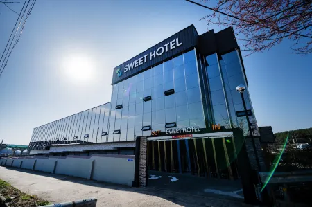 Changnyeong Sweet Hotel Отели рядом с достопримечательностью «Gyo-dong and Songhyeon-dong Tumuli»