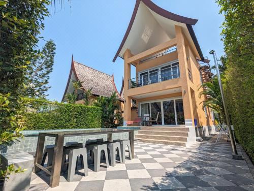 Blue Moon Pool Villa,Koh Chang - Updated Prices & Hotel Reviews 2025 ...