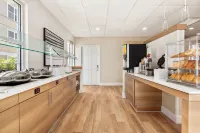Residence Inn Roseville - Aamiainen