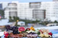 Embassy Suites by Hilton Aruba Resort - breakfast