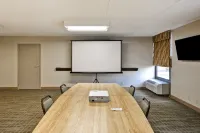 Hampton Inn Detroit/Madison Heights/South Troy Area - Pysäköinti